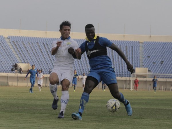 Ezechiel N'douassel Ingin Hijrah Dari Persib, Agennya Cari Solusi Terbaik