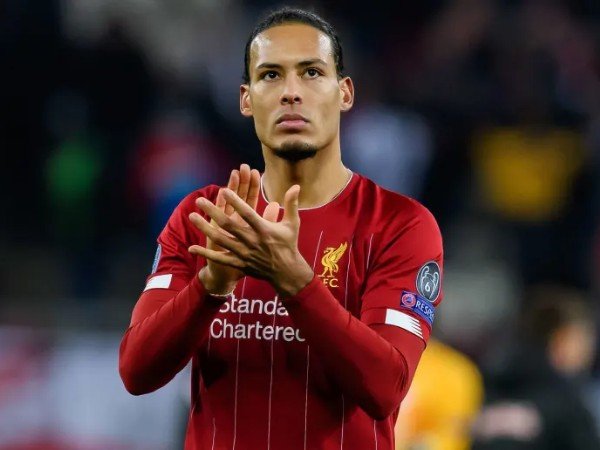 Sokratis Sebut Van Dijk sebagai Bek Terbaik di Dunia