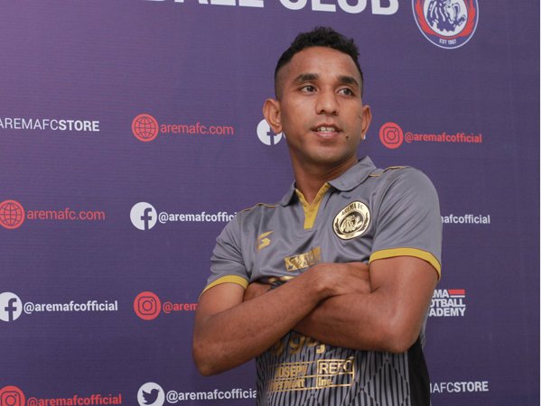 Pandi Lestaluhu Yakin Mudah Beradaptasi Bersama Arema FC