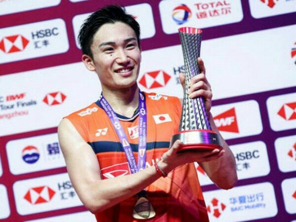 Tidak Ada Cedera Serius, Kento Momota Dijadwalkan Keluar Rumah Sakit Secepatnya
