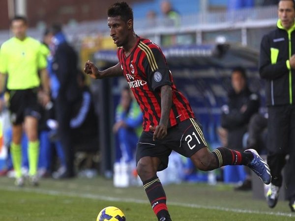 Eks AC Milan Kevin Constant Resmi Gantung Sepatu