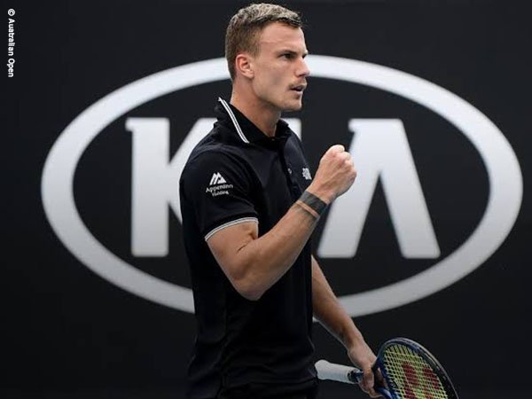Hasil Australian Open: Karamkan Tommy Paul, Marton Fucsovics Siap Beraksi Di Babak Keempat
