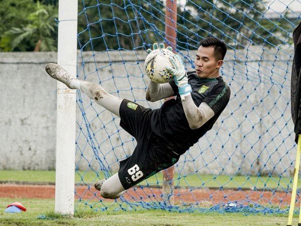 Angga Mulai Bergabung, Komposisi Kiper Persebaya Komplet