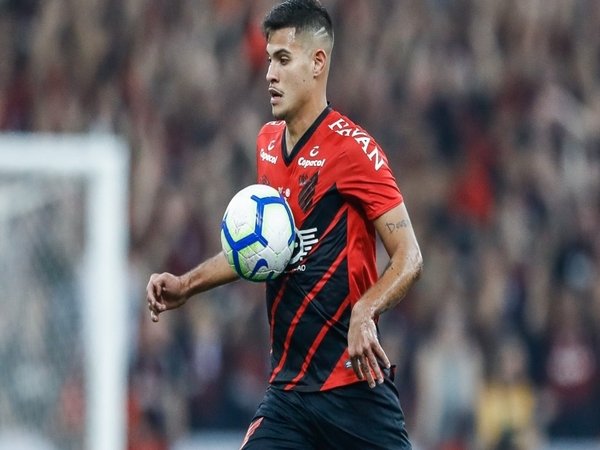 Resmi Hijrah ke Lyon, Bruno Guimaraes: Atletico Tak Pernah Menghubungi Saya!