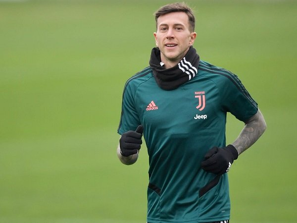 Bernardeschi akan Habiskan Musim Bermain Sebagai Gelandang di Juventus