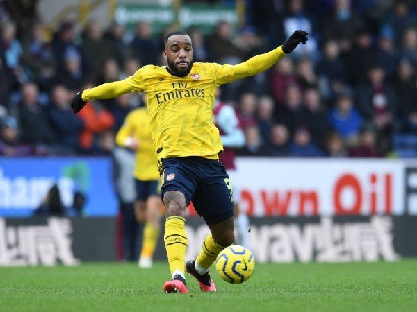 Minim Gol, Bernd Leno Peringatkan Lini Depan Arsenal