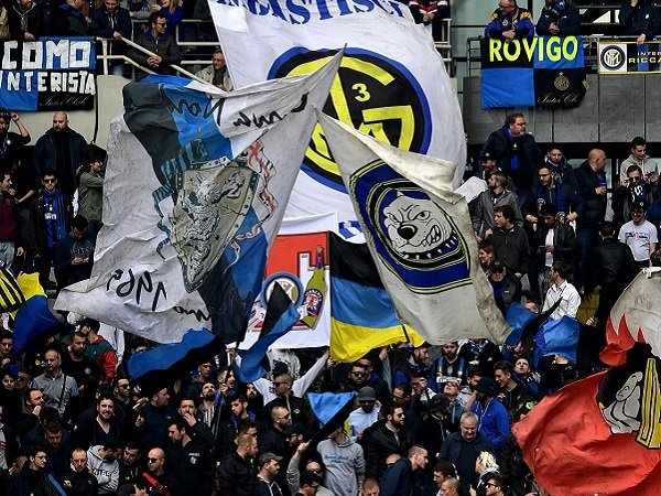 Jelang Semifinal Coppa Italia, Inter Milan Larang Pendukung Napoli Datang ke Giuseppe Meazza