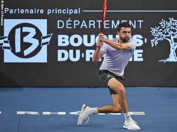 Gilles Simon Paksa Daniil Medvedev Berkemas Dari Marseille