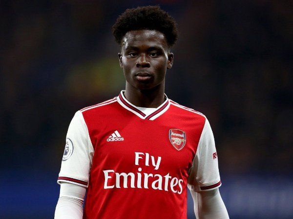 Gary Neville Terpesona dengan Penampilan Bukayo Saka