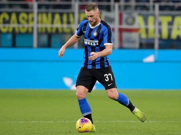 Inter Akan Pertahankan Milan Skriniar, Diego Godin Dijual?