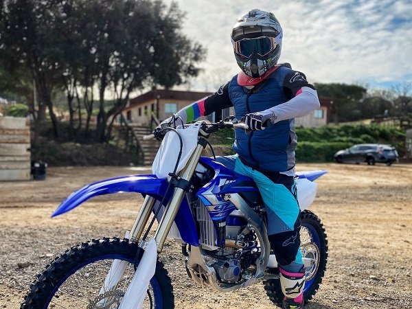 Nganggur Akibat MotoGP Libur, Vinales Ditawari Ikut Balap Motocross MXGP.