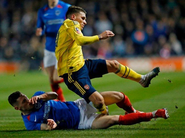Cedera Parah, Lucas Torreira Terancam Absen Hingga Akhir Musim