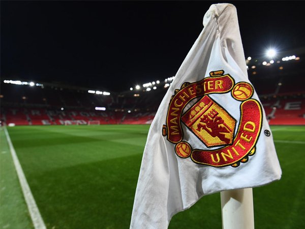 Manchester United Cari Sponsor Baru