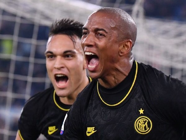 Impresif, Ashley Young Segera Dapat Kontrak Baru dari Inter Milan