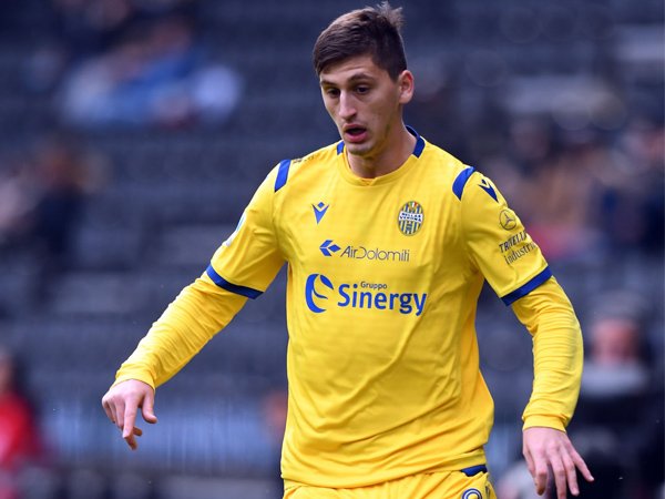 MU Harus Sediakan 423 Miliar Jika Inginkan Marash Kumbulla