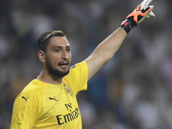 Suntikan Bagi Liverpool dan United, Everton Mundur Buru Donnarumma