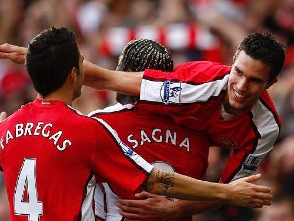 Kepergian Van Persie Jadi Alasan Sagna Tinggalkan Arsenal