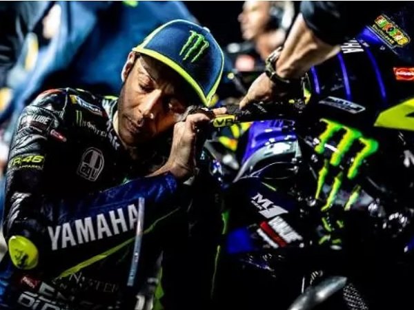 Valentino Rossi Jelaskan Makna Ritual Ajak Bicara Motor Sebelum Balapan