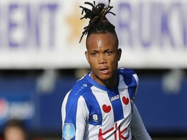 Belum Menyerah, Lazio Berharap Rekrut Winger Heereenven