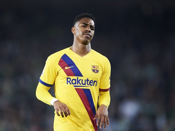 Napoli Tak Tertarik Gaet Junior Firpo dari Barcelona