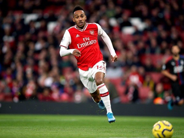 Tak Masukkan Aubameyang di Tim Terbaik Premier League, Ini Penjelasan Carragher