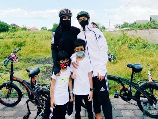 Bersepeda Bareng Cara Taufiq Jaga Kesehatan Keluarga