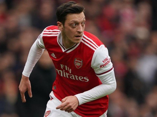 Enggan Potong Gaji, Mesut Ozil Dikecam Jurnalis Penggemar Arsenal