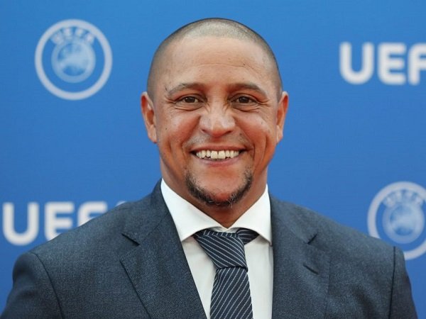 Roberto Carlos Hanya Perlukan 10 Menit untuk Pindah dari Inter Milan ke Real Madrid