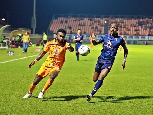 Yanto Basna Ingin Bangun Sepak Bola Papua Lewat Buku Biografi Dirinya