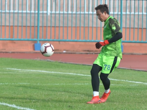 Latihan Mandiri di Rumah, Kiper Persib Rasakan Dampak Positif