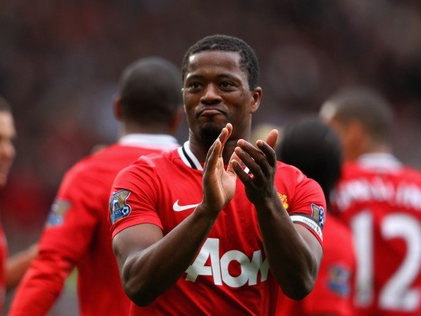 Patrice Evra Pernah Ragu Saat Awal Membela Manchester United