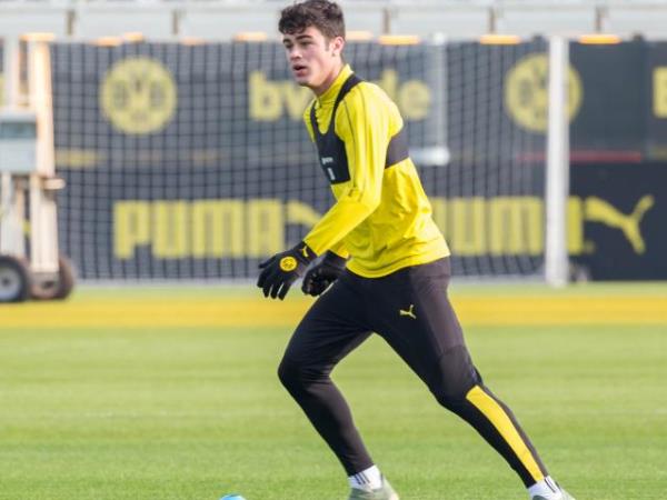 Bintang Dortmund Ini Puji Pulisic yang telah Membuka Jalan Untuknya