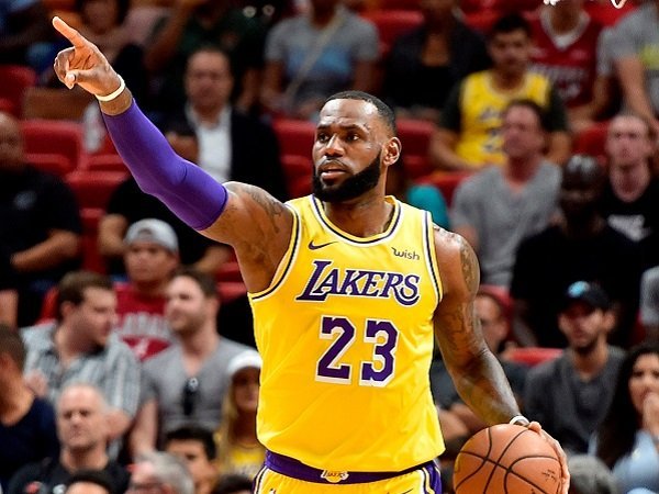 LeBron James Bereaksi terhadap Episode Terbaru The Last Dance