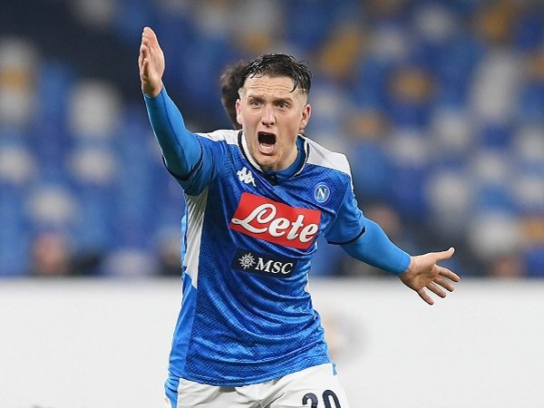 Napoli Segera Perpanjang Kontrak Piotr Zielinski dengan Klausul Rilis
