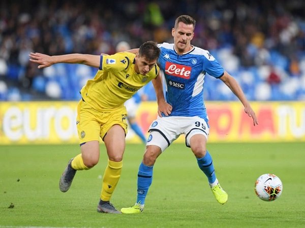Saingi Inter dan Napoli, Lyon Siap Boyong Kumbulla
