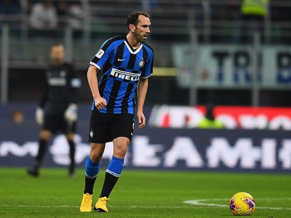 Esteban Cambiasso Tak Sepakat Sebut Diego Godin Gagal di Inter Milan