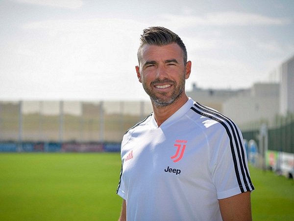 Andrea Barzagli Tinggalkan Pos Kepelatihan Juventus