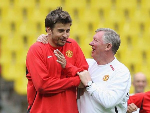 Rooney Ungkap Alasan Manchester United Jual Pique ke Barcelona