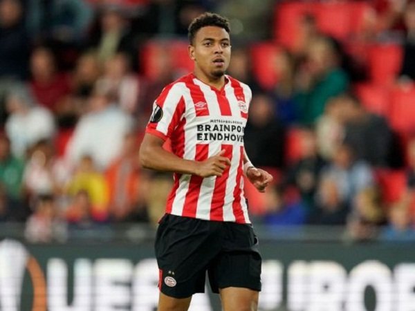 Raiola Jadi Kunci Milan Buru Servis Striker PSV
