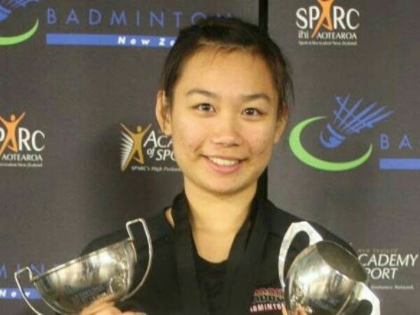 Anona Pak, Pebulutangkis Cantik Yang Menguasai Enam Bahasa