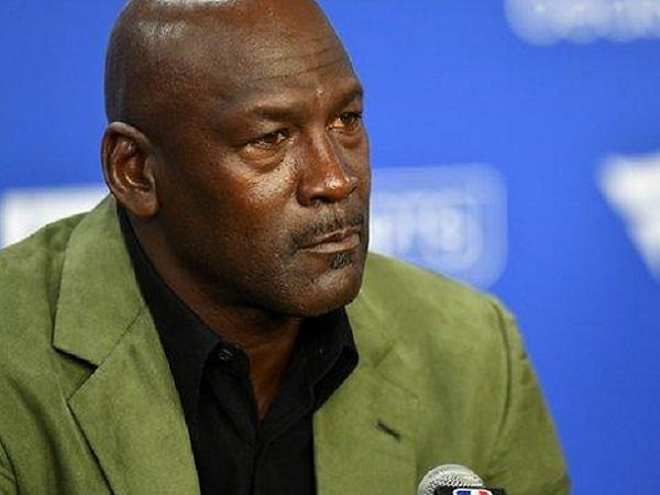 Michael Jordan Berduka dan Marah Atas Kematian George Floyd
