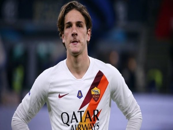 Terlalu Mahal, Tottenham Menyerah Kejar Servis Bintang Muda Roma