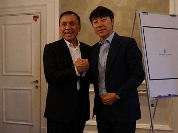 Ketum PSSI Minta Shin Tae-yong Terus Jalin Komunikasi dengan Indra Sjafri