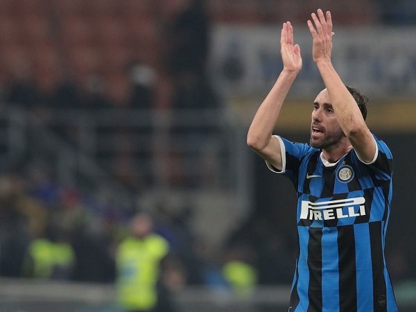 Jarang Mendapat Menit Bermain, Muslera Khawatir Dengan Diego Godin