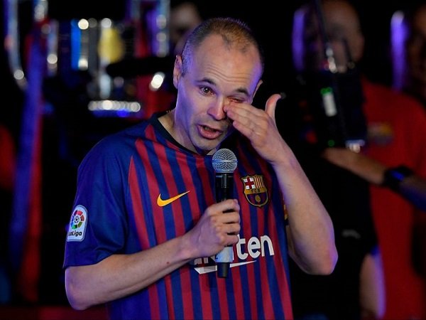 Ruang Ganti Barcelona Memanas, Iniesta Salahkan Pelatih