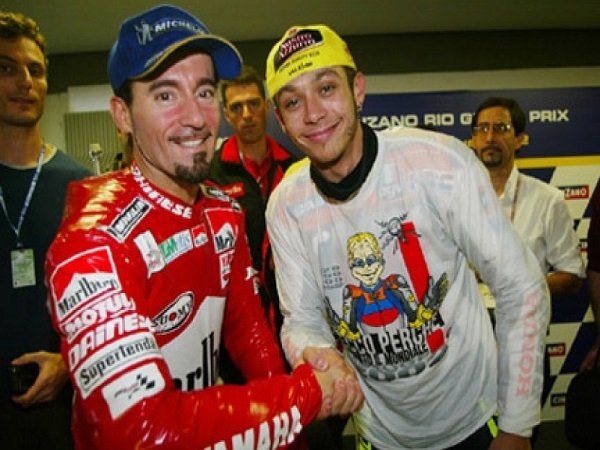Kisah Aprilia Lupakan Max Biaggi Karena Valentino Rossi