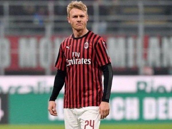 Milan Punya 10 Hari untuk Permanenkan Simon Kjaer
