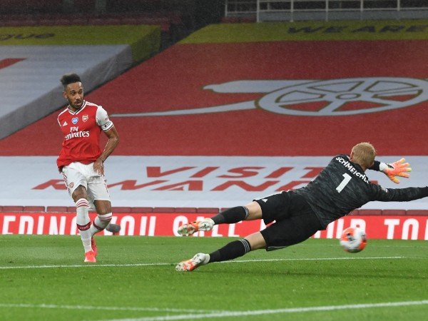 Pierre-Emerick Aubameyang Kejar Rekor Gol Thierry Henry di Arsenal