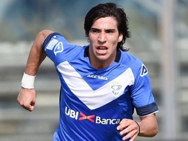 AC Milan Coba Tikung Inter Dalam Perburuan Tanda Tangan Sandro Tonali
