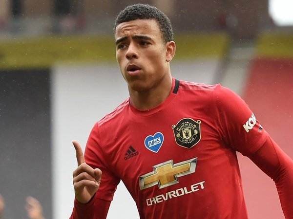 Neville: Mason Bisa Ikuti Jejak Pemenang Ballon d’Or, Michael Owen